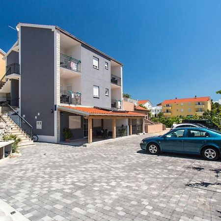 Apartments With A Parking Space Baska, Krk - 18808 Buitenkant foto